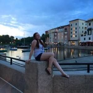 Meet your Posher, Melissa